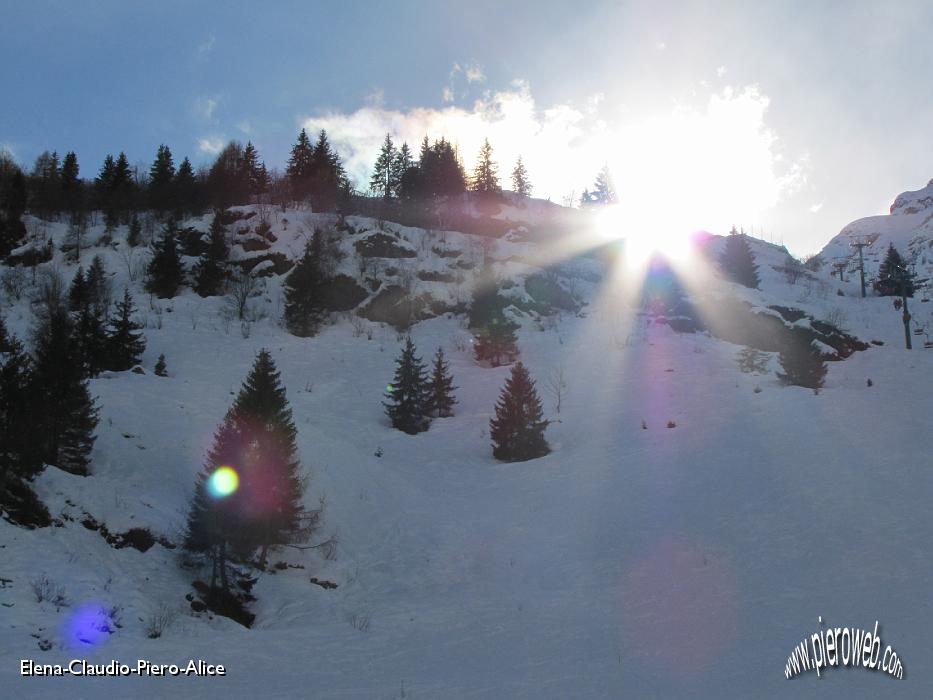 38 Il sole inizia a scendere.jpg